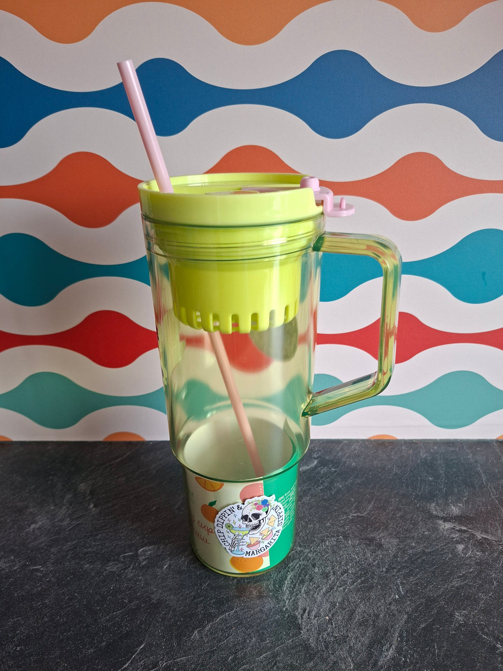 The "Mutating & Daydreaming" tumbler water bottle 1.2L
