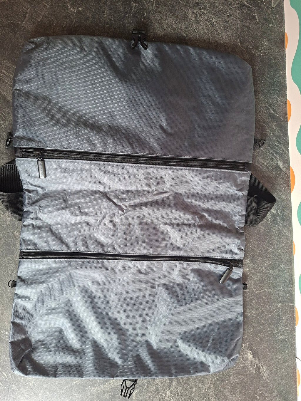 The "overly honest" messenger bag