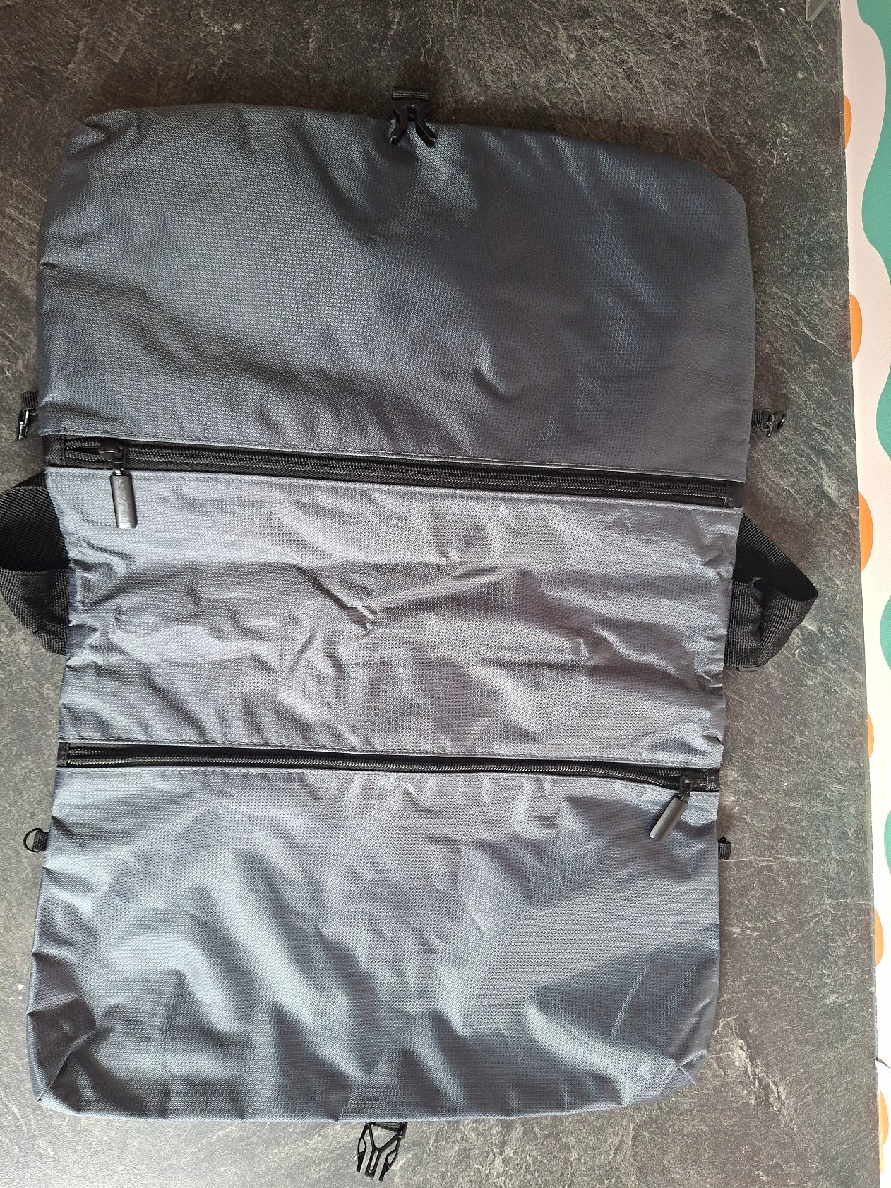 The "overly honest" messenger bag