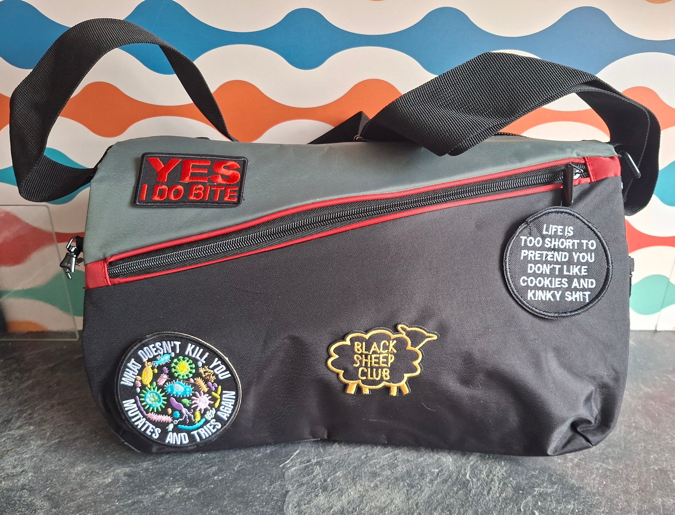 The "overly honest" messenger bag