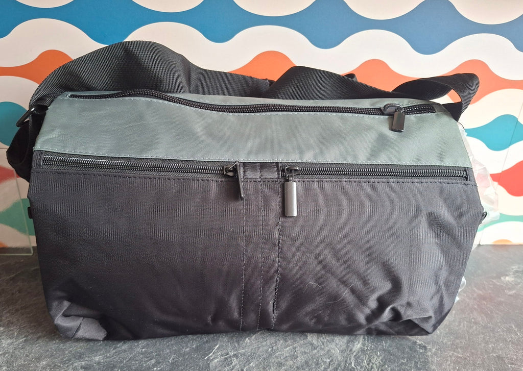 The "overly honest" messenger bag