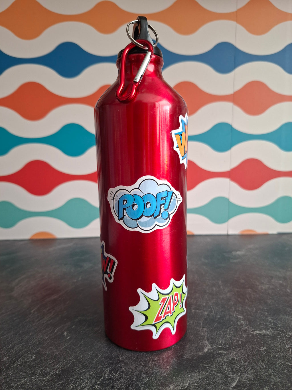 The Retro Comic Book Sound Effects Water Bottle 800 ml
