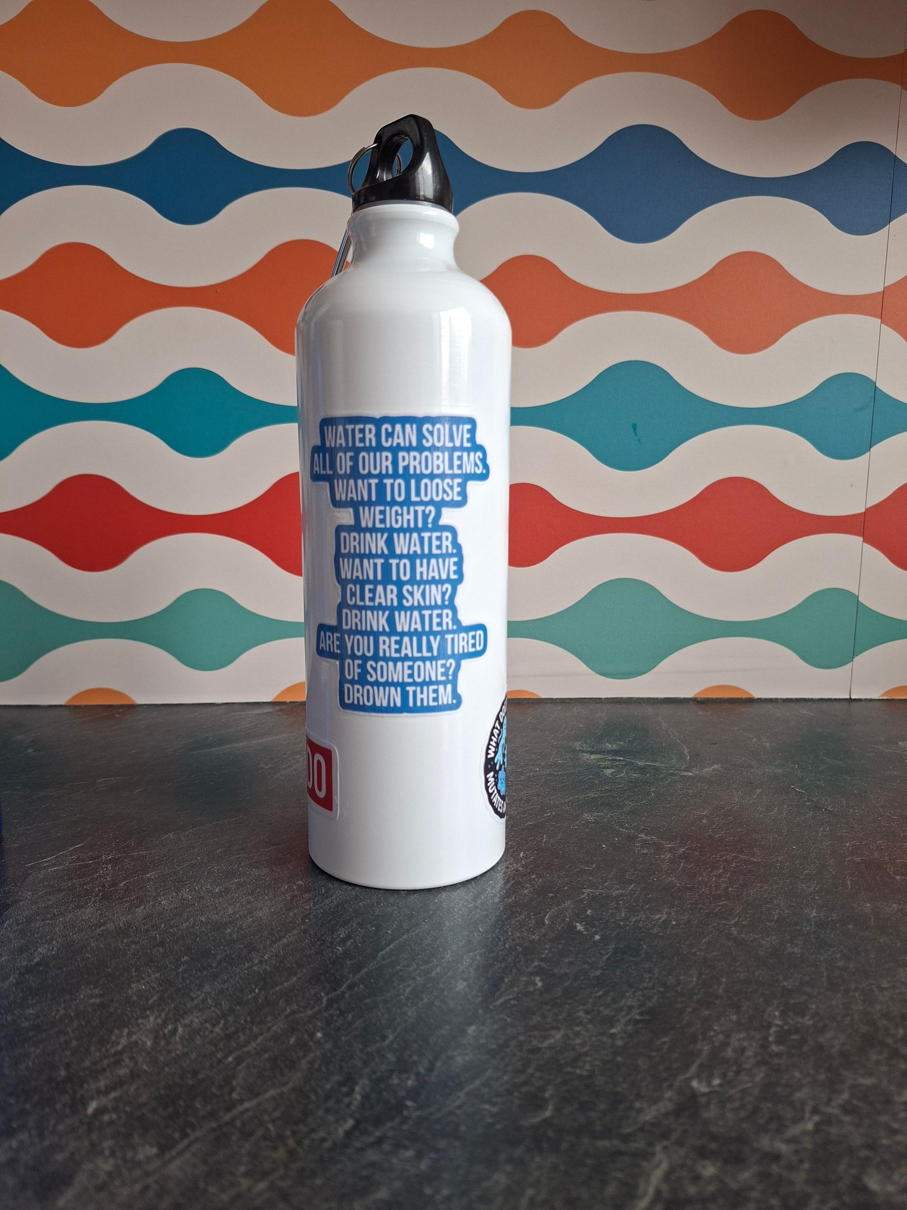 The "Aggressive Realism" water bottle 800ml - sale item